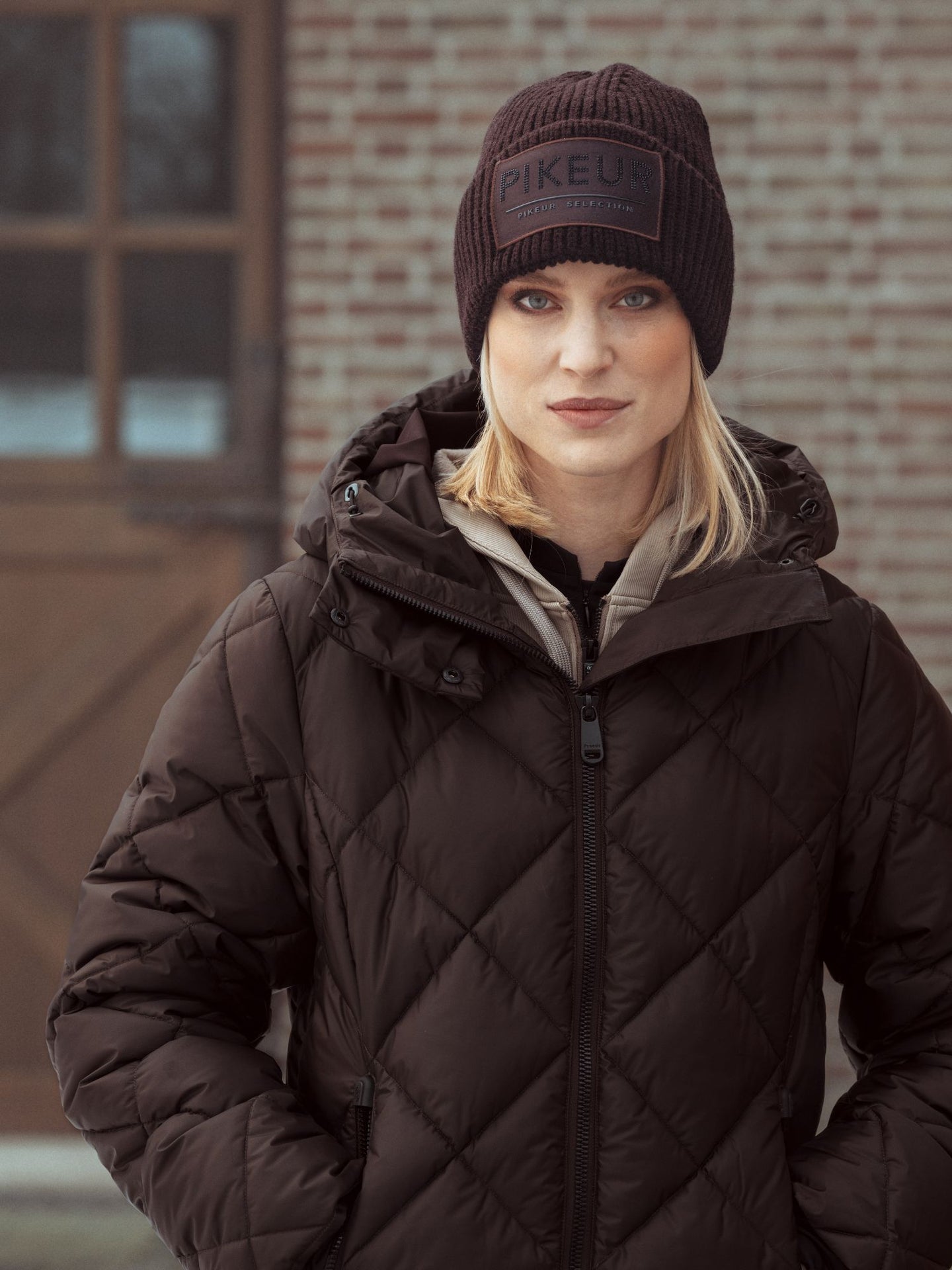 Mössa Beanie Chocolate Brown