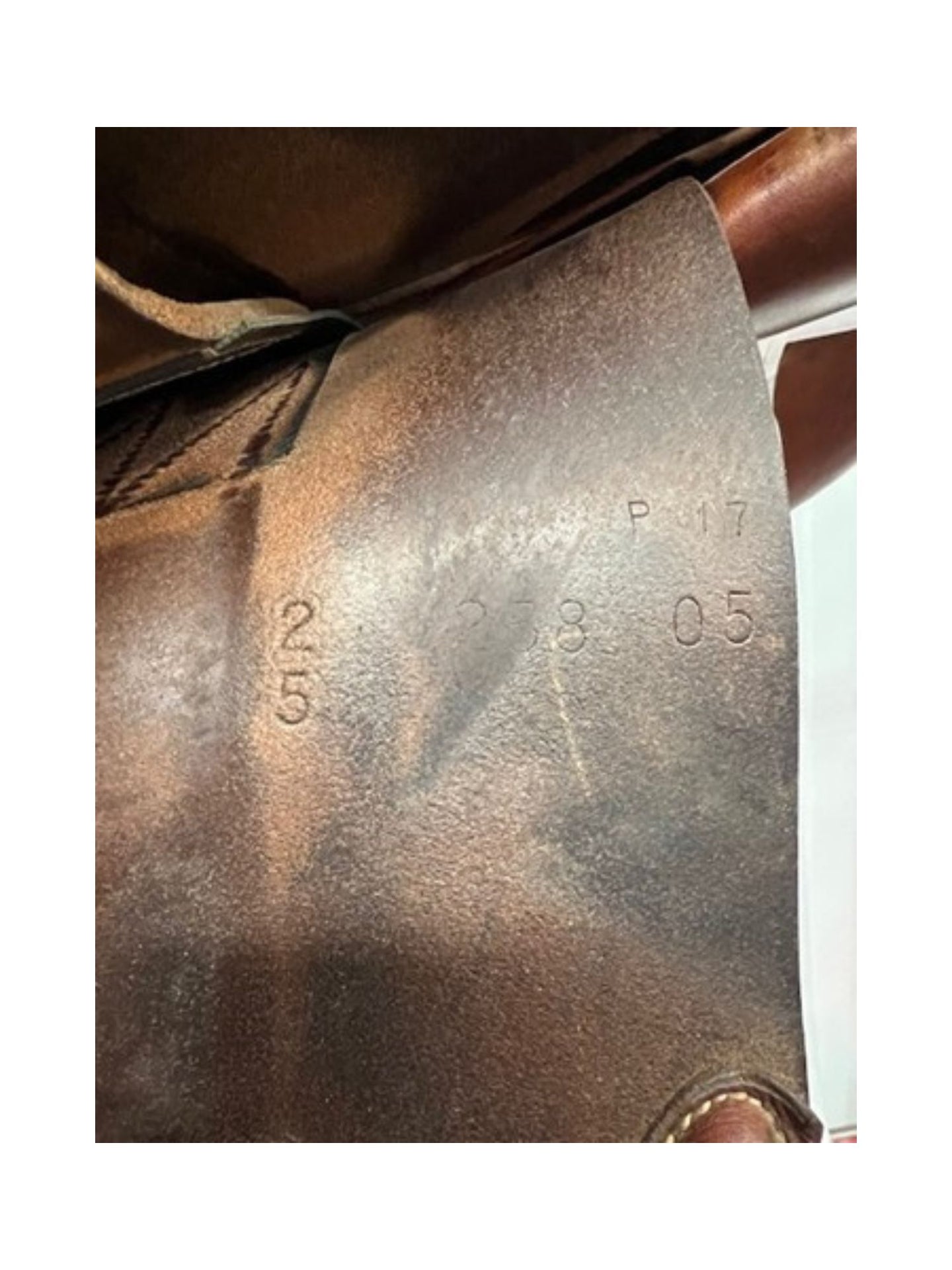 Buté Hoppsadel 17" N Brun
