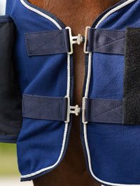 Fleecetäcke Med Silverfläta Marin/Silver