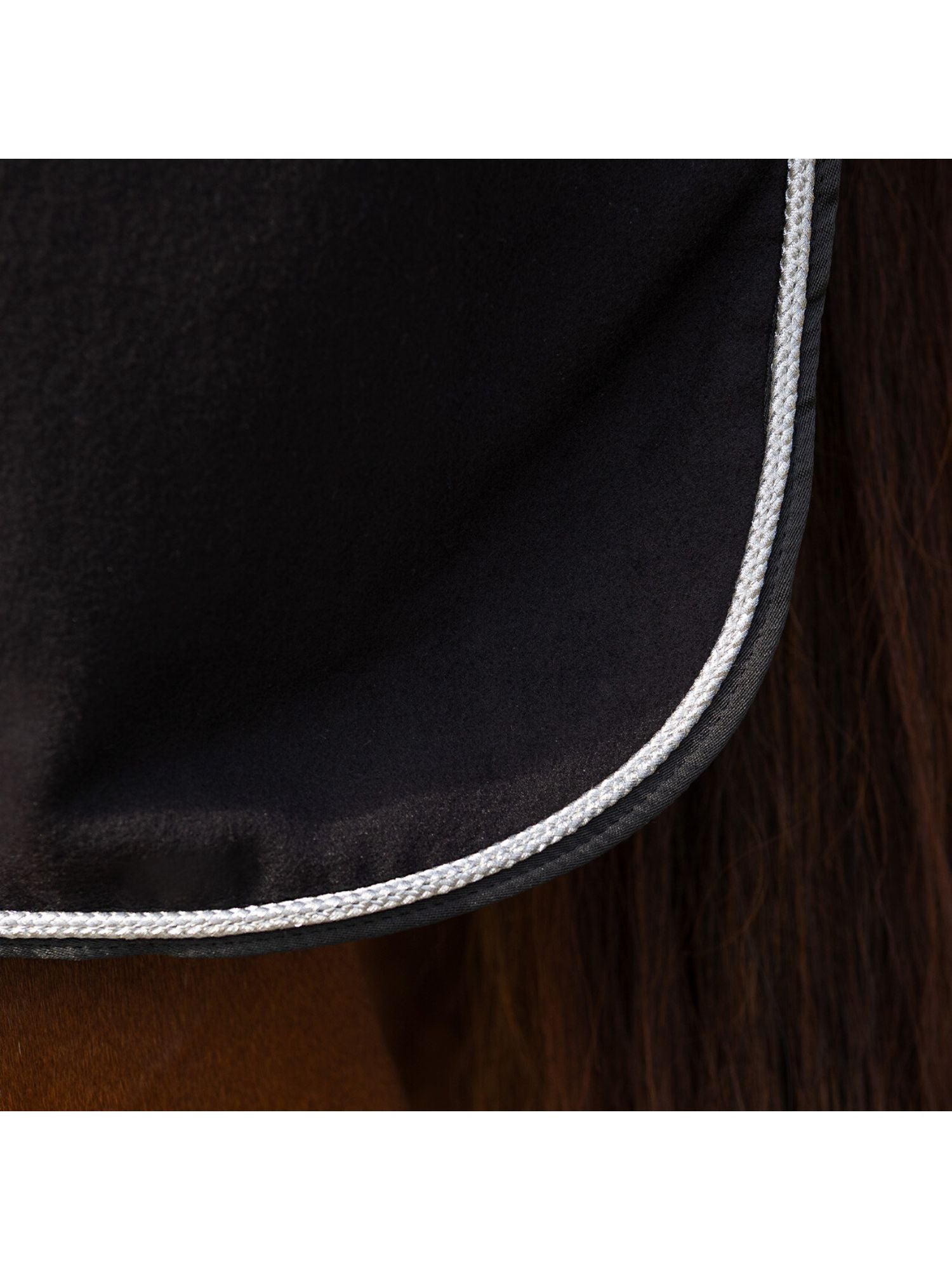 Fleecetäcke Med Silverfläta Svart/Silver