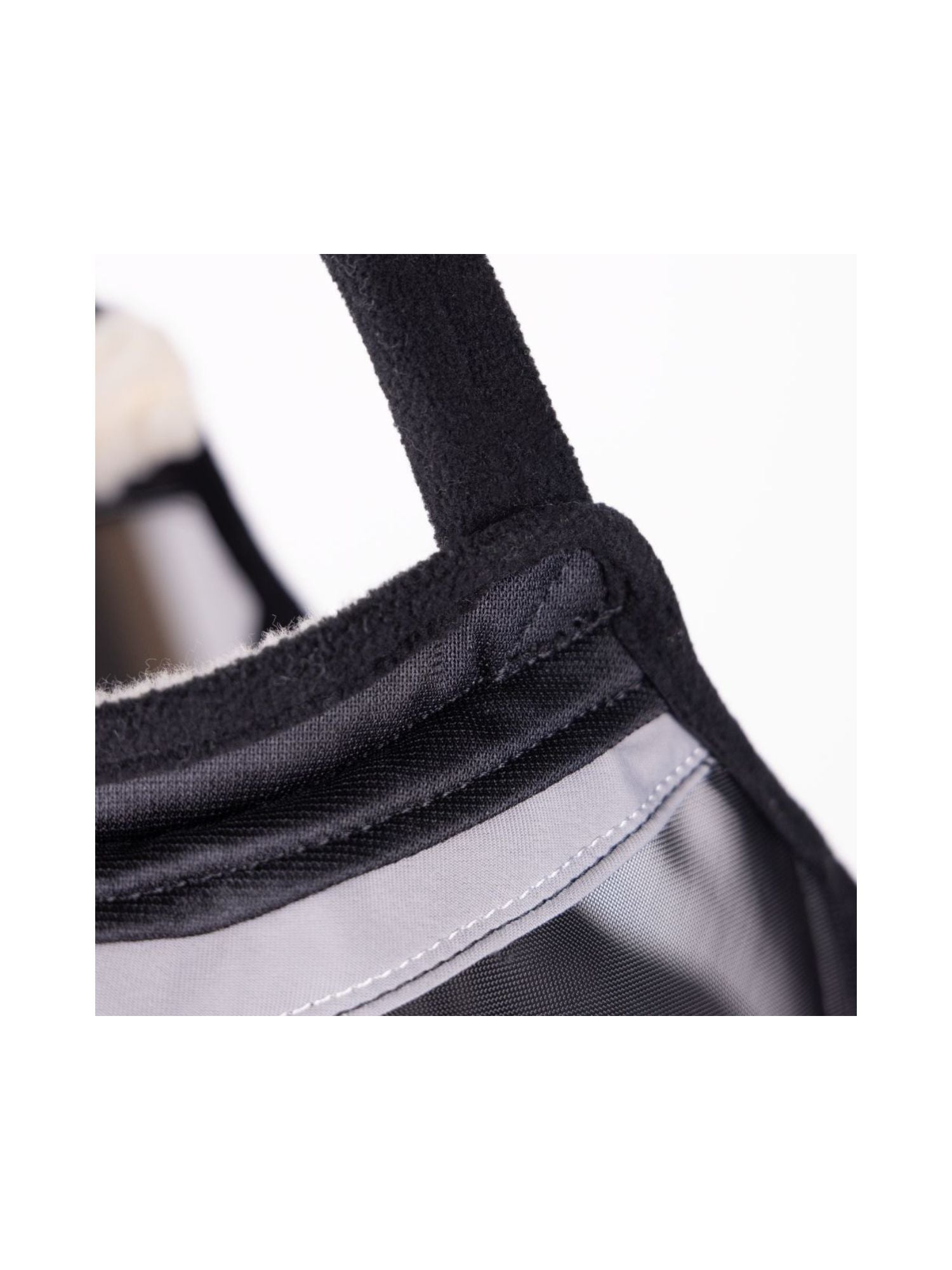 Flughuva Utan Öron Jetblack