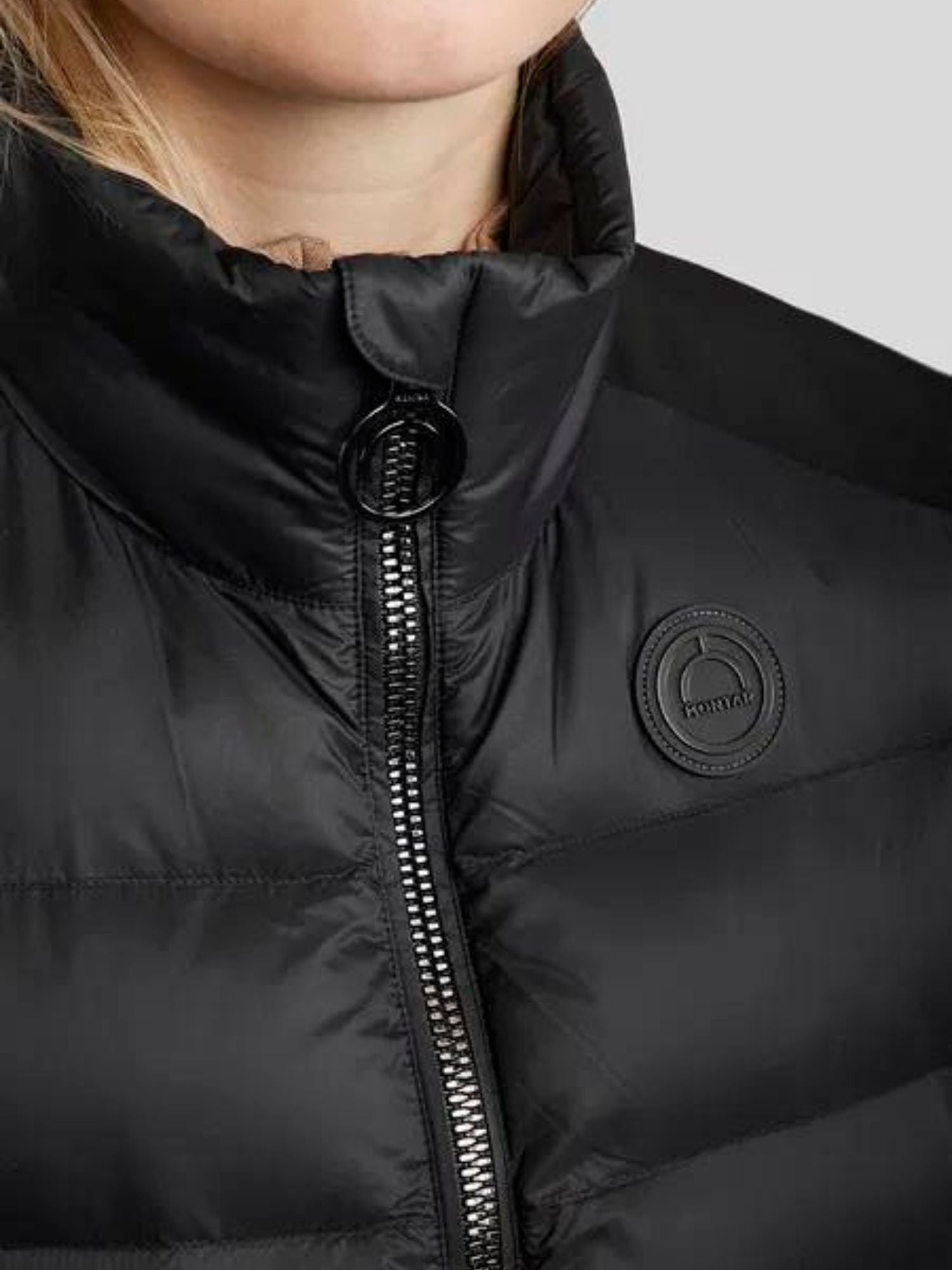 MoAthena Refined Bodywarmer Svart