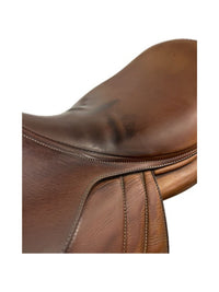 Butet Hoppsadel Dubbelt Skinn 17,5"N Golden