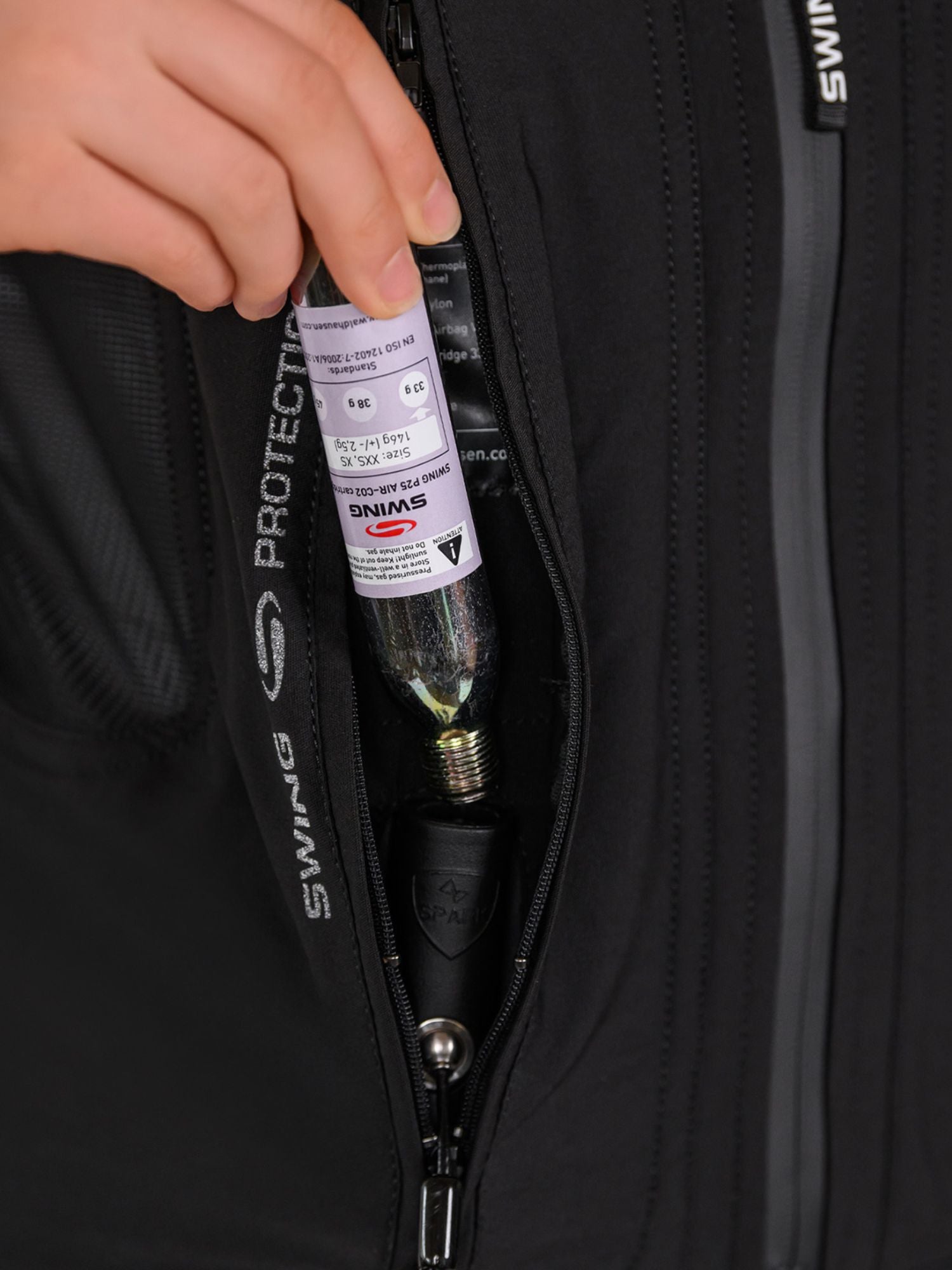 Airbag Swing Väst P25 Svart