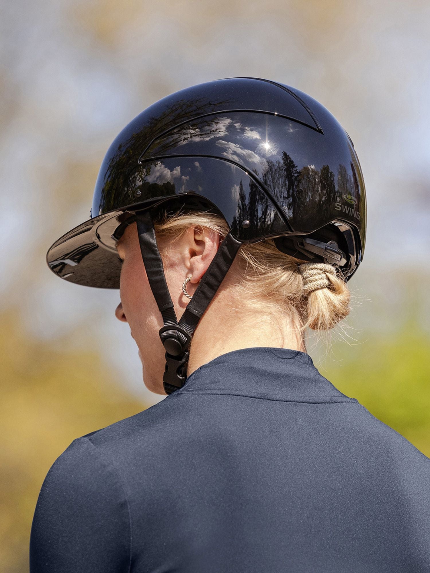 Ridhjälm Swing H24 Lady Glossy Svart