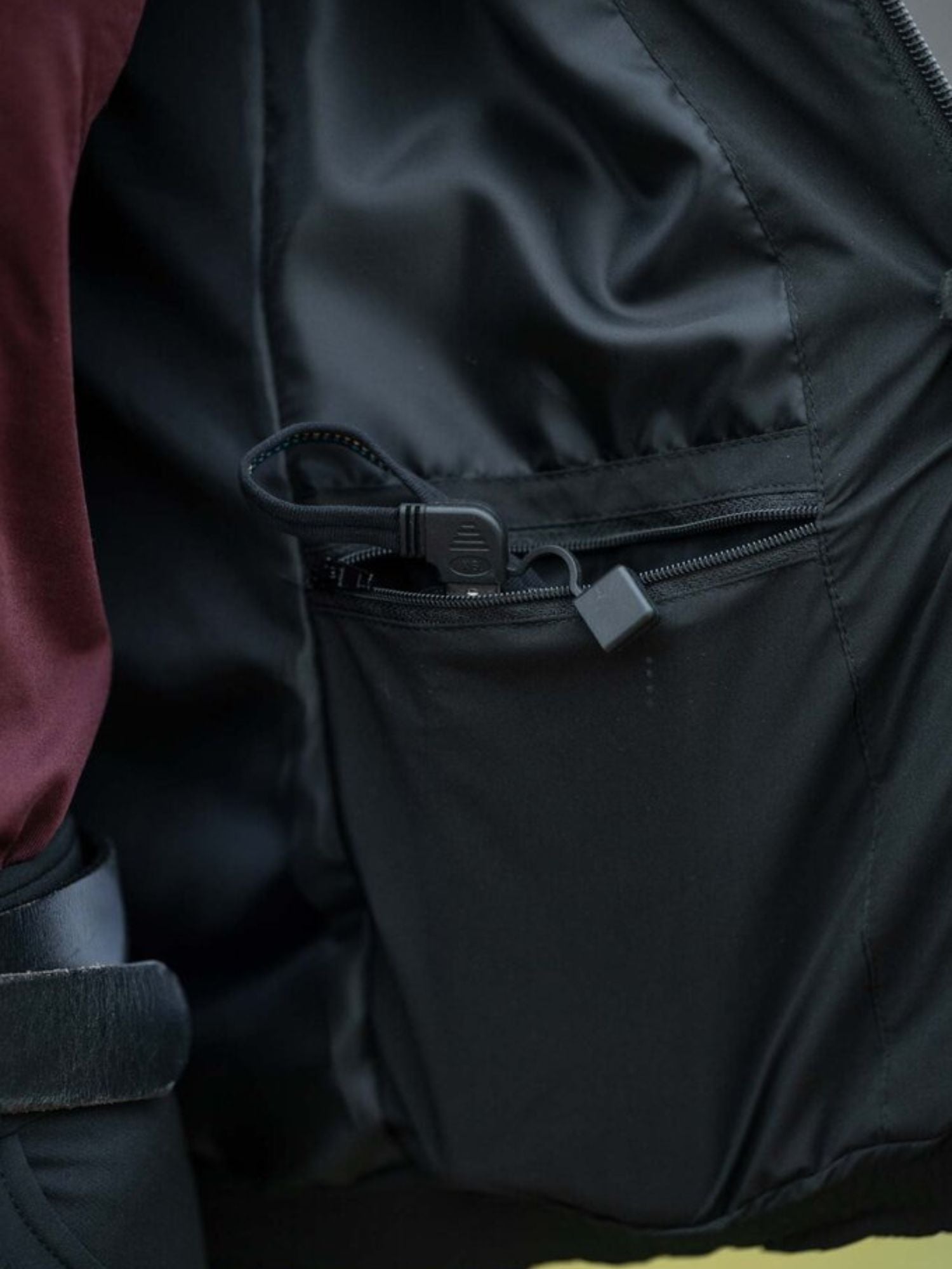 HighTemperature Heating Vest Svart