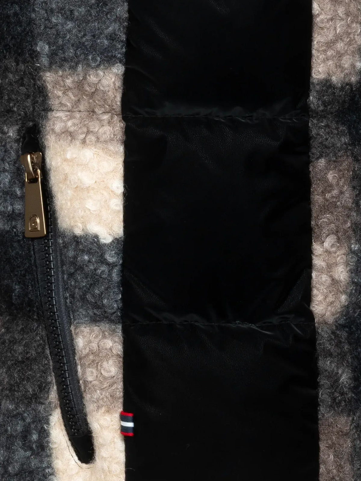 Väst Cavalliriel Check